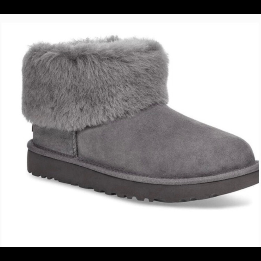 UGG Boots Brand New Condition With SAME DAY SHIPPING😊